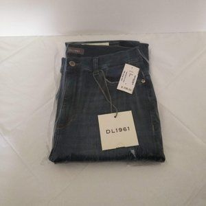 DL1961 Straight Ankle in Ventura Women's Jeans